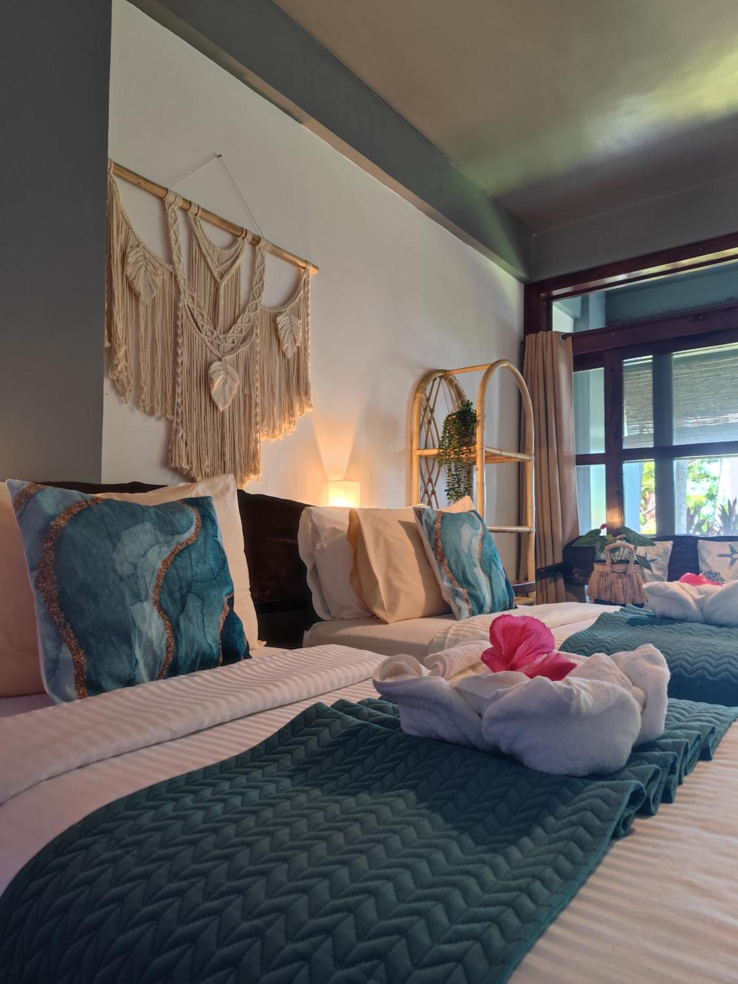 Daluyong Beach Resort General Luna  Eksteriør billede