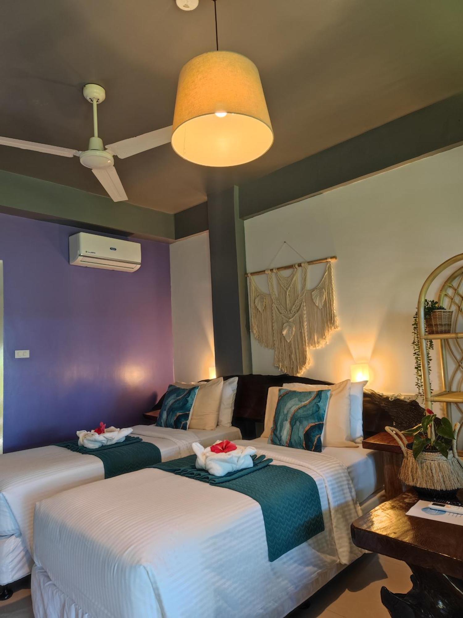 Daluyong Beach Resort General Luna  Eksteriør billede