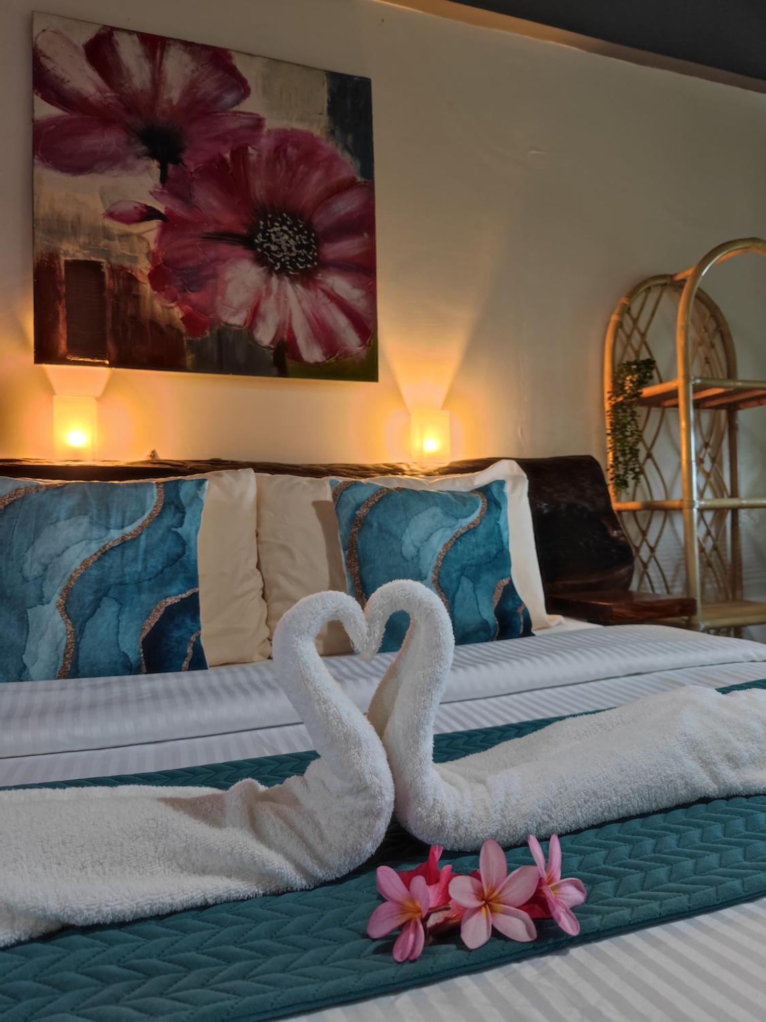 Daluyong Beach Resort General Luna  Eksteriør billede