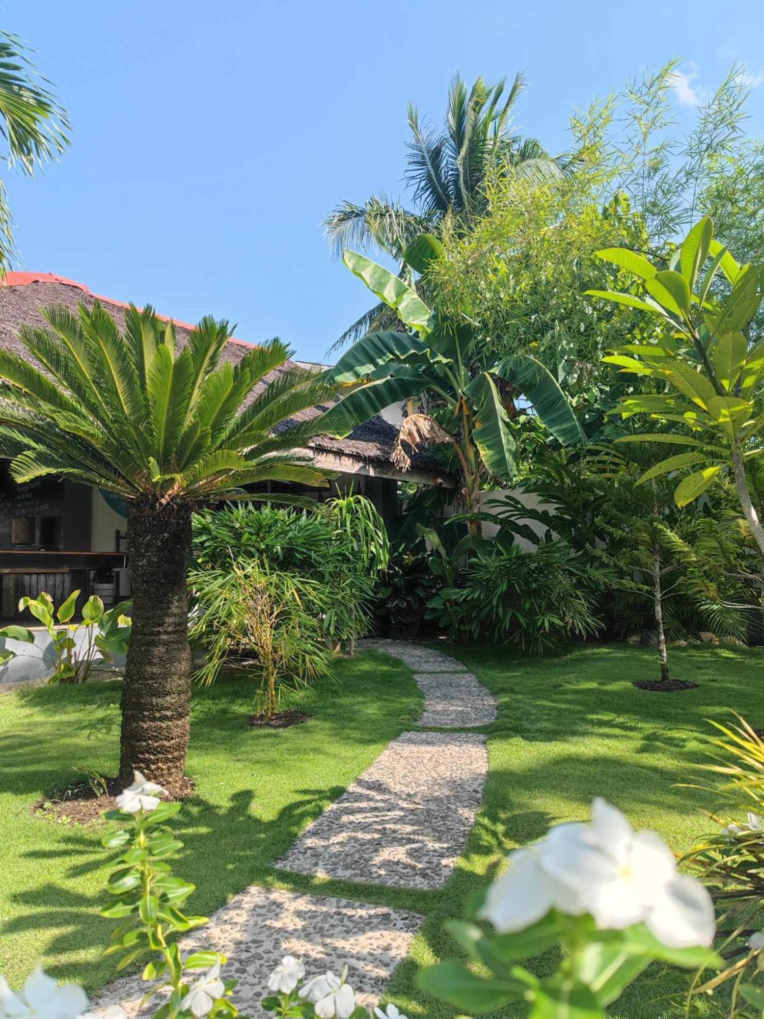 Daluyong Beach Resort General Luna  Eksteriør billede