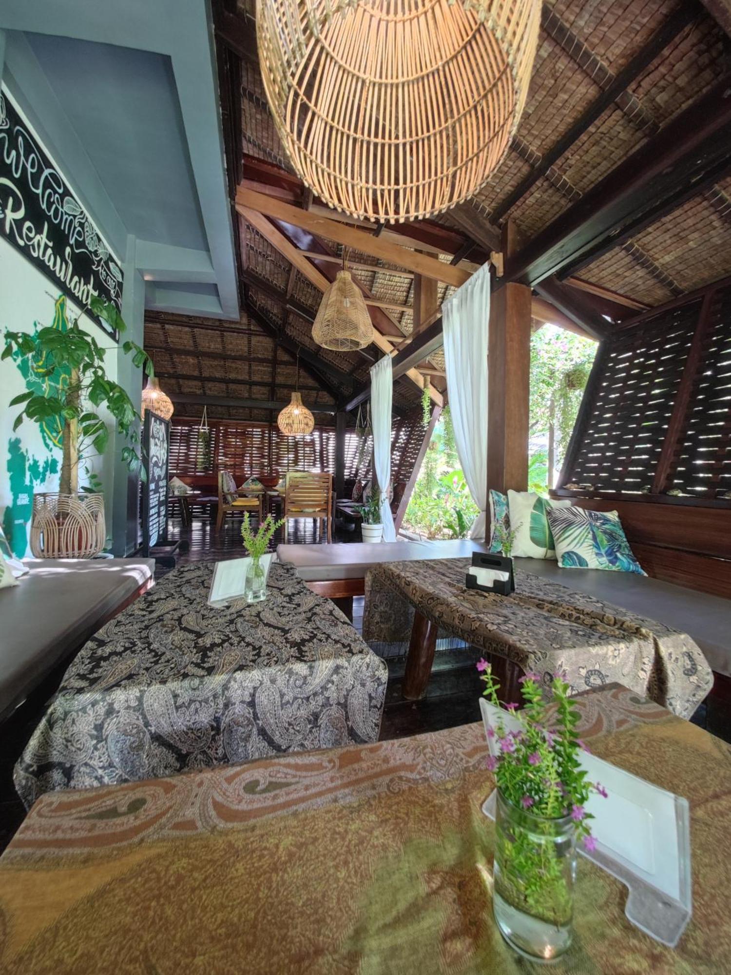 Daluyong Beach Resort General Luna  Eksteriør billede
