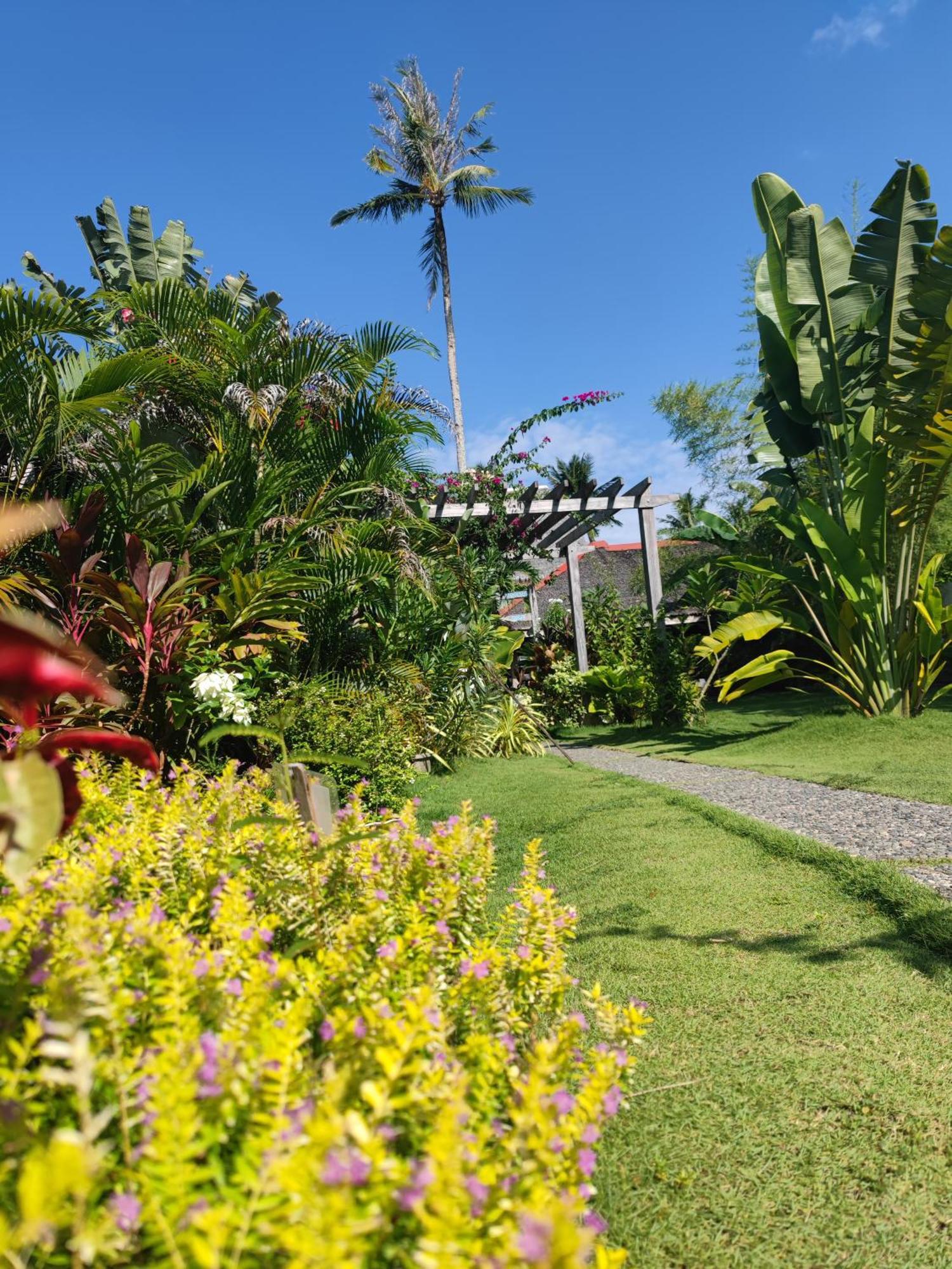 Daluyong Beach Resort General Luna  Eksteriør billede
